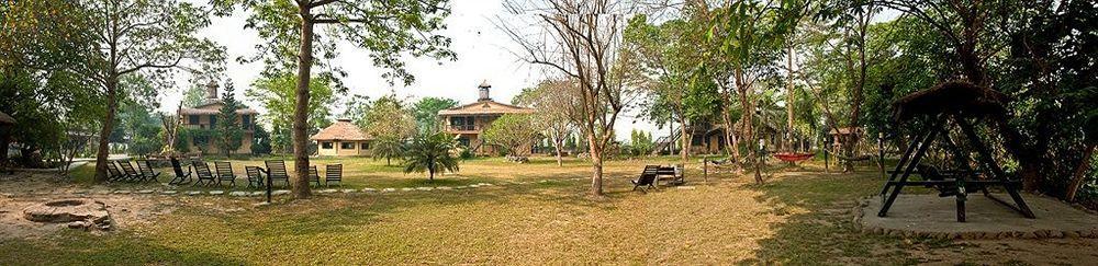 พันชยาง วิลเลจ ลอดจ์ Villa โพคารา ภายนอก รูปภาพ